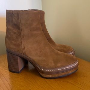 Steve Madden Shaniya platform boots